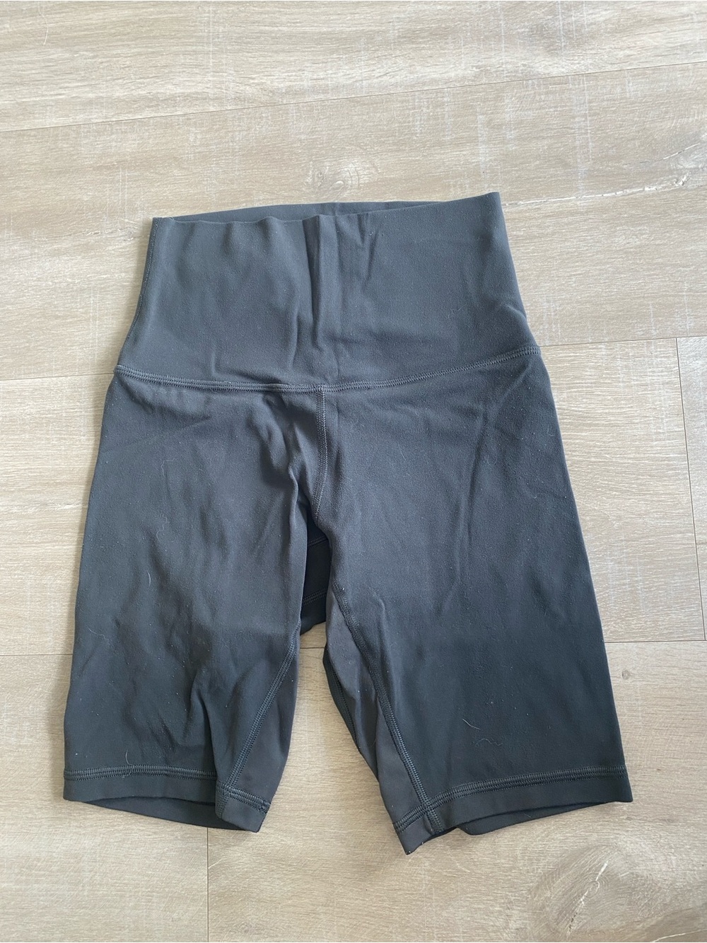 LULULEMON Align High-Waist Women’s Grey Bike Shorts